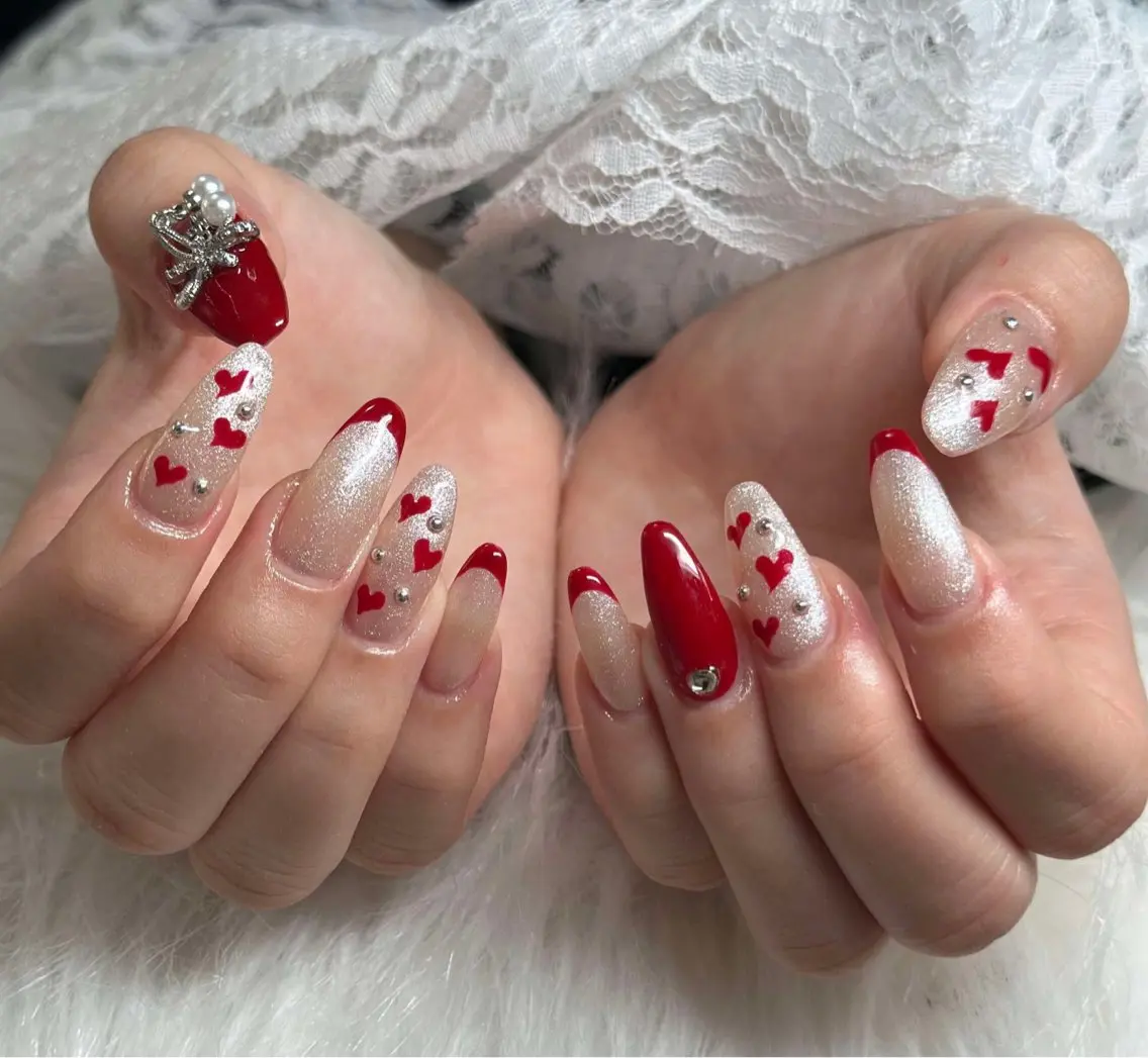 ネイル オーロラネイル フレンチネイル ジェルネイル ハロウィン キラキラネイル ハンドネイル H.baby Nail Salonのネイルデザイン
