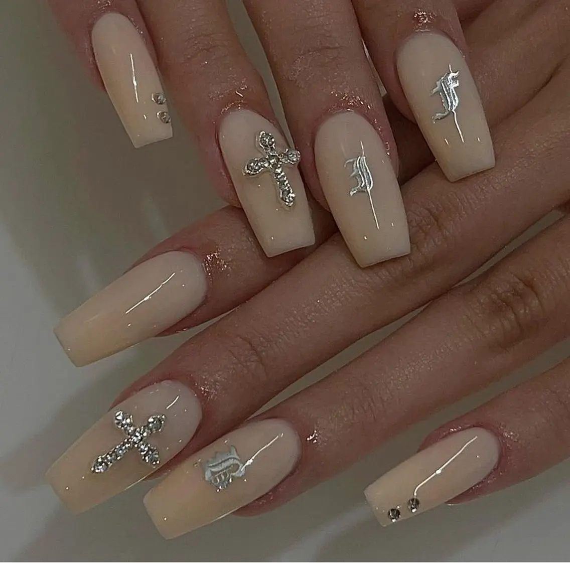 ネイル フレンチネイル ジェルネイル 韓国ネイル マグネットネイル マグネットフレンチ akina nailsのネイルデザイン