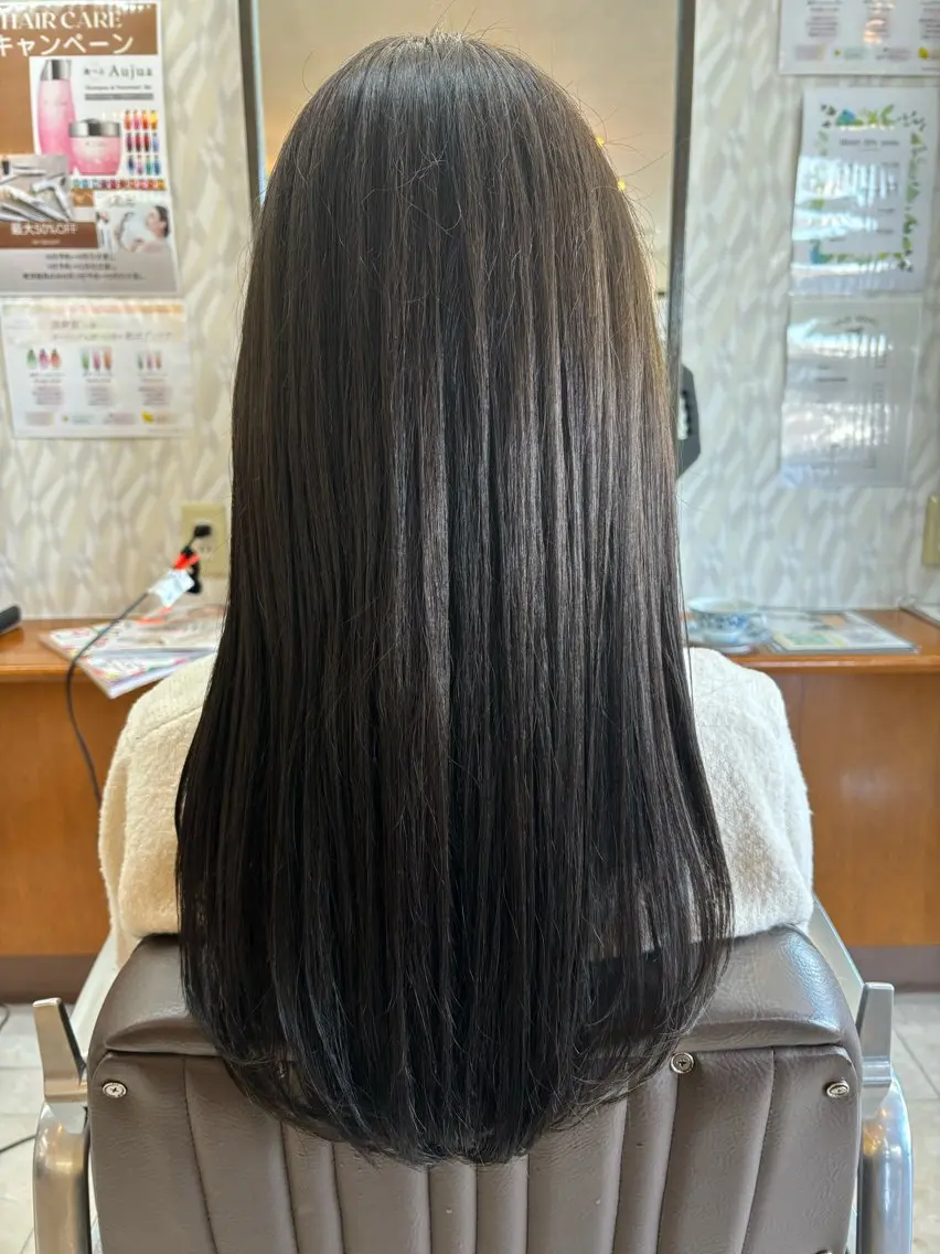 ロング カラー カット ヘアカラー ヘッドスパ 亀山 来未のヘアスタイル