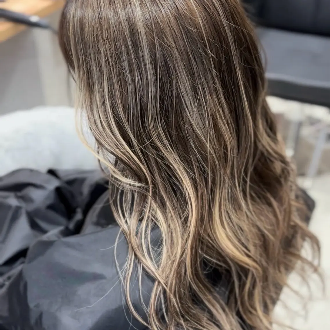 カラー ハイライトカラー 村瀬 美来のヘアスタイル