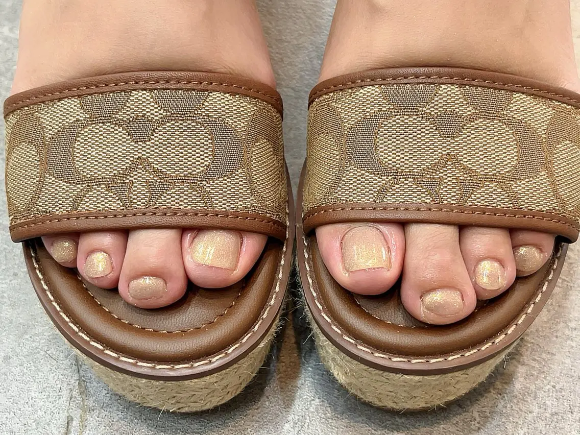 ネイル フットネイル あおやぎ ゆきこのネイルデザイン