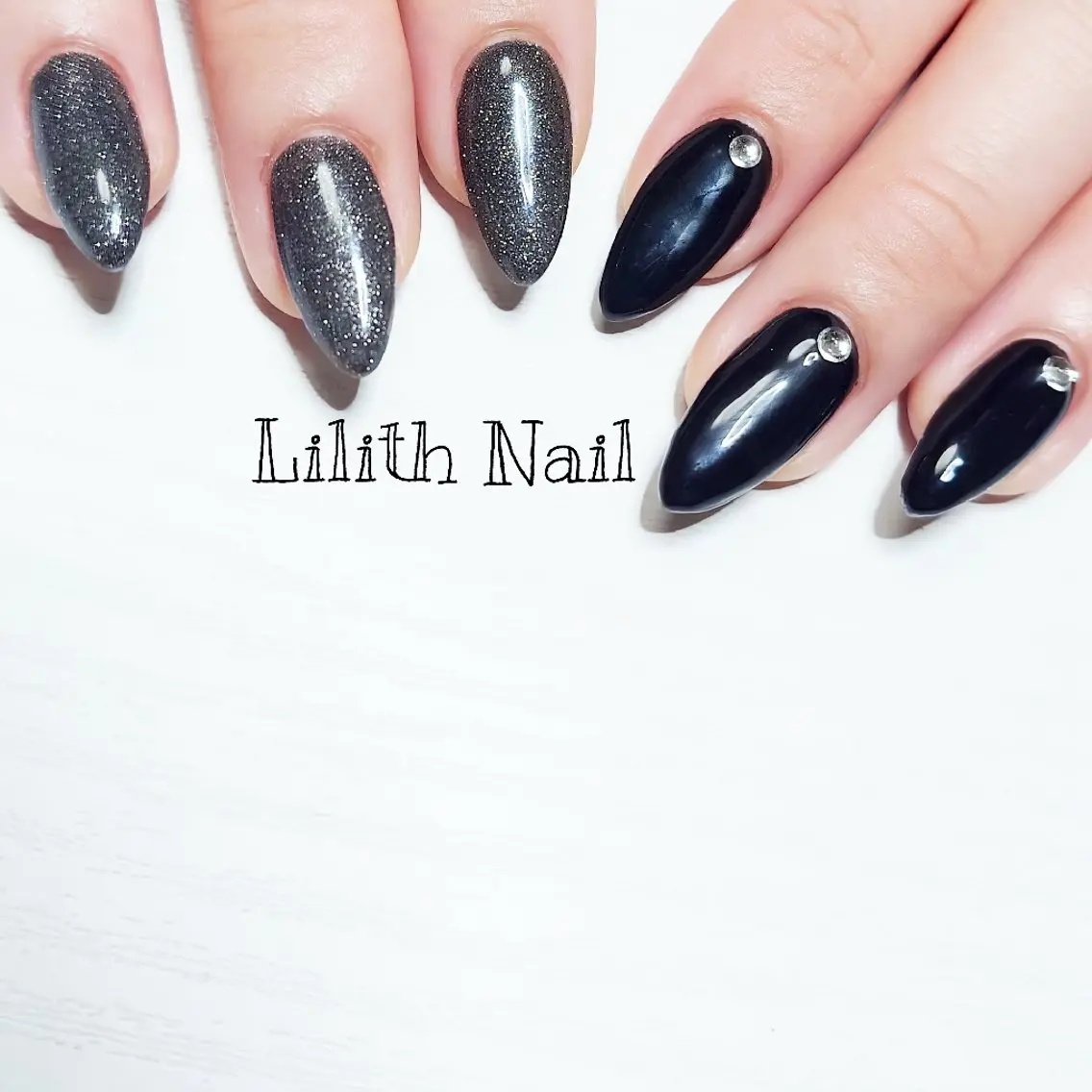 ネイル ストーンネイル ハンドネイル Lilith Nailのネイルデザイン