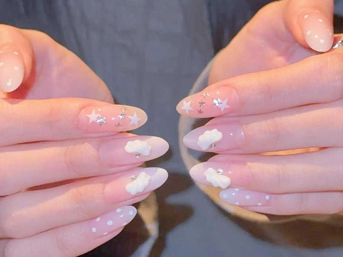ネイル メンズ メンズ韓国風 オーロラネイル チークネイル 長さ出し フレンチネイル ハンドネイル ハンドケア NEW NAIL💞 Ka Kaのネイルデザイン