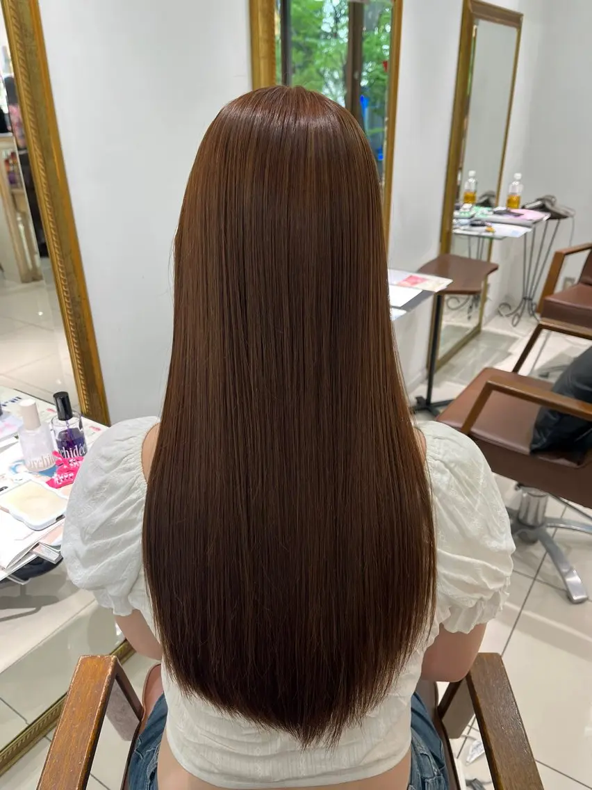 ロング ヘアカラー 柔らかグレージュ🤍 髪質改善Hanakaのヘアスタイル