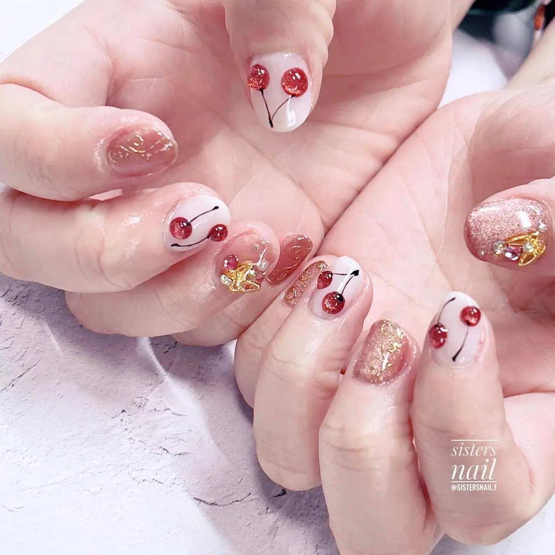 ネイル アートネイル キラキラネイル マグネットネイル ワンカラーネイル sisters nail.fのネイルデザイン