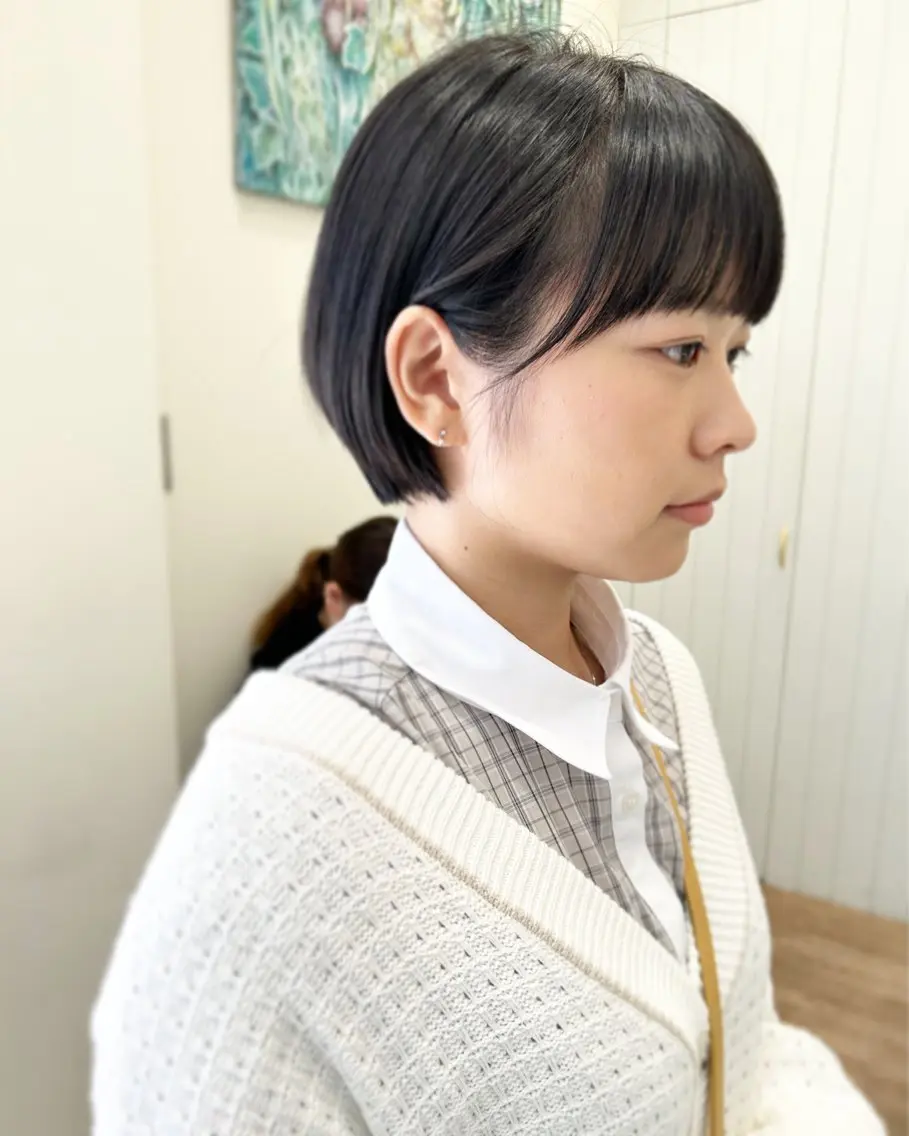 ショート ボブ カット ケアブリーチ 坪井佑樹のヘアスタイル