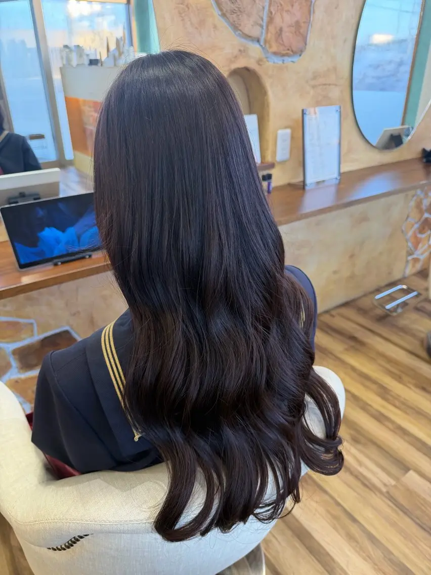 ロング カラー ブラウンカラー ダブルカラー ラベンダーカラー ピンクカラー 卒業式のヘアスタイル 一戸 美緒のヘアスタイル