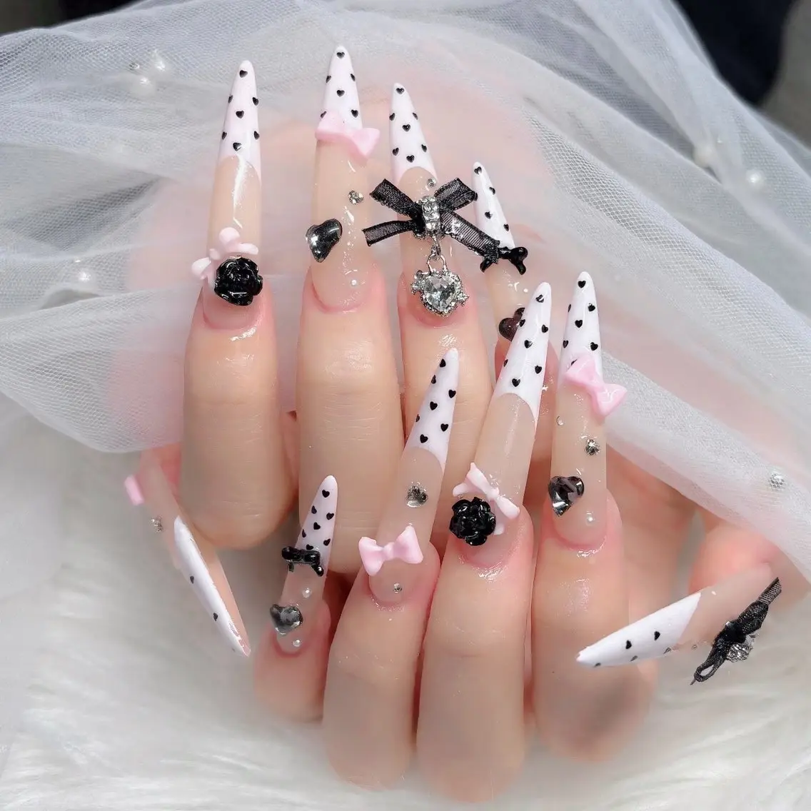 ネイル フットネイル フレンチネイル グラデーション 韓国ネイル ロングネイル ハンドネイル Hani Nail Salonのネイルデザイン