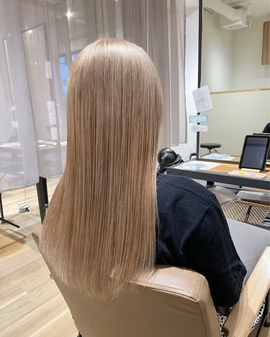 ロング カラー ヘアカラー トリートメント ツチイ リョウタのヘアスタイル