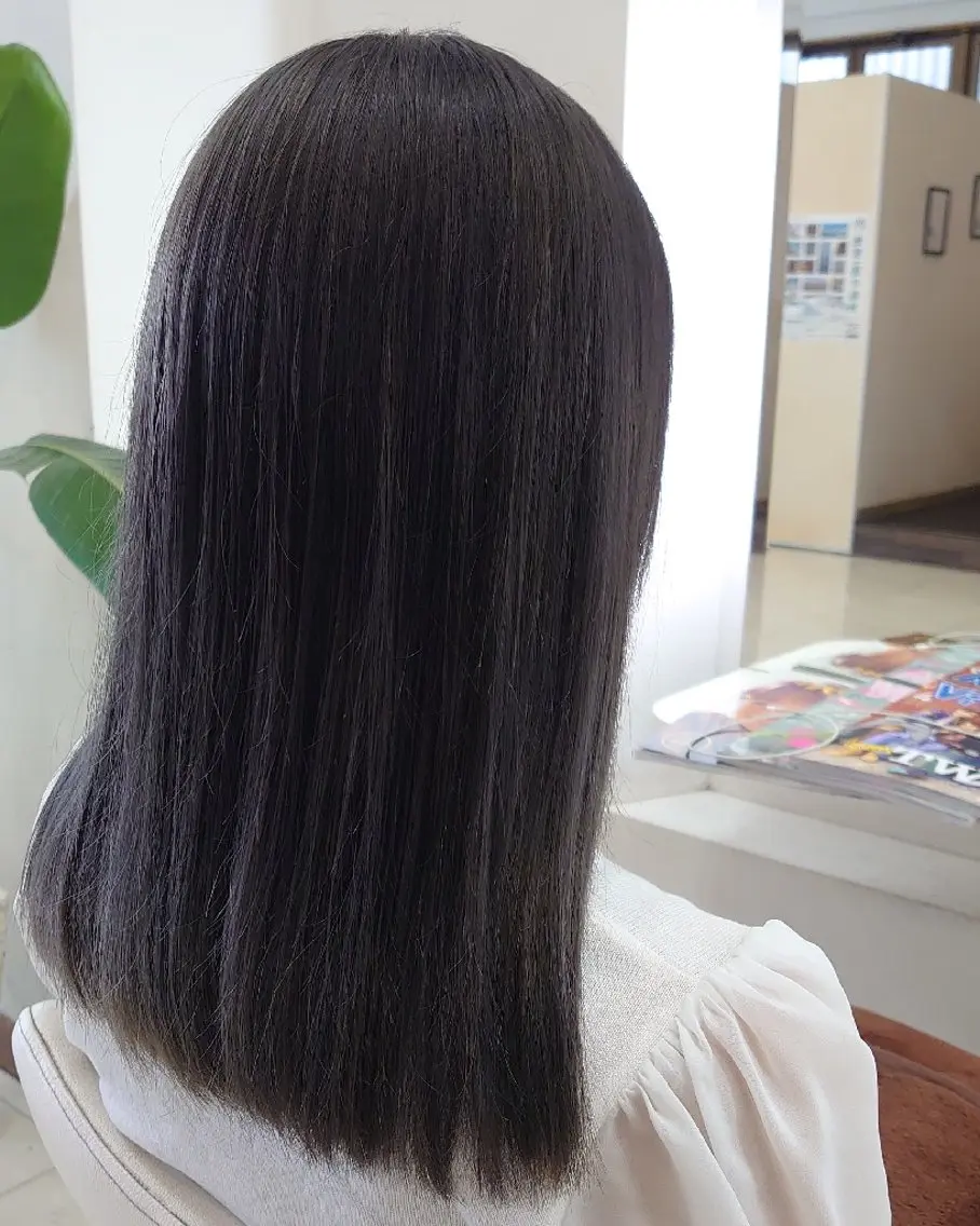 セミロング カラー カット ヘアカラー トリートメント キンジョウ エナミのヘアスタイル