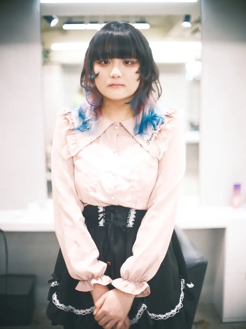 ミディアム カラー ヘアアレンジ カット ヘアカラー トリートメント 個性爆弾💣 ダブルカラー/ゆかのヘアスタイル
