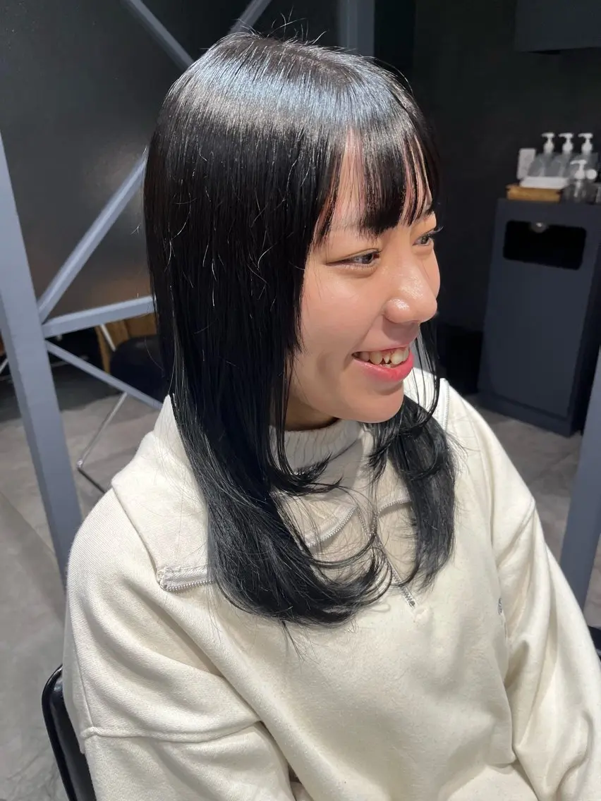 セミロング 顔まわりレイヤー レイヤーカット ブリーチ/縮毛矯正 ❤️‍🔥シンノスケのヘアスタイル