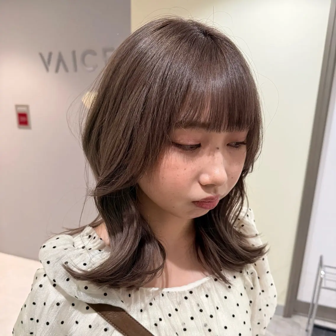 セミロング カラー ハイトーンレイヤー 顔まわりSOTAのヘアスタイル