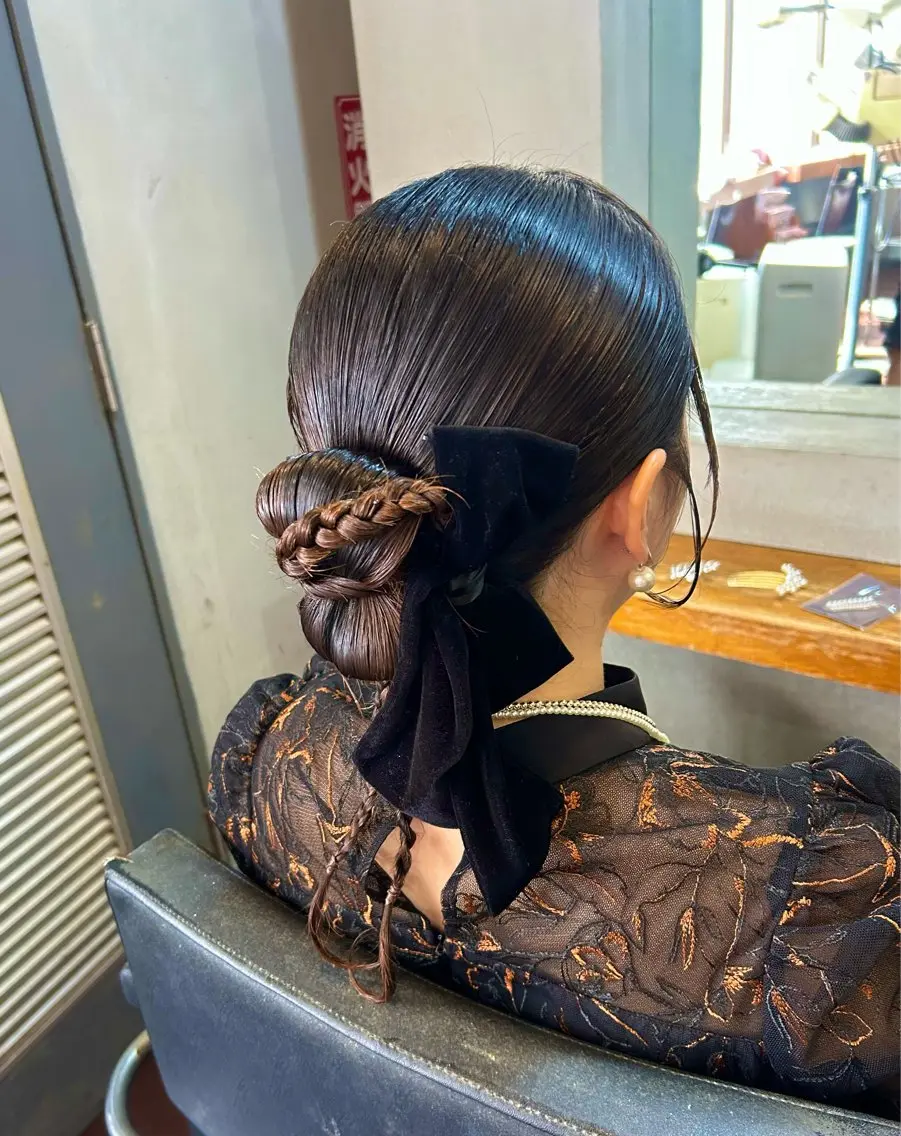セミロング ヘアアレンジ ヘアセット konomi⛓🩶 カラー/ヘアアレンジのヘアスタイル