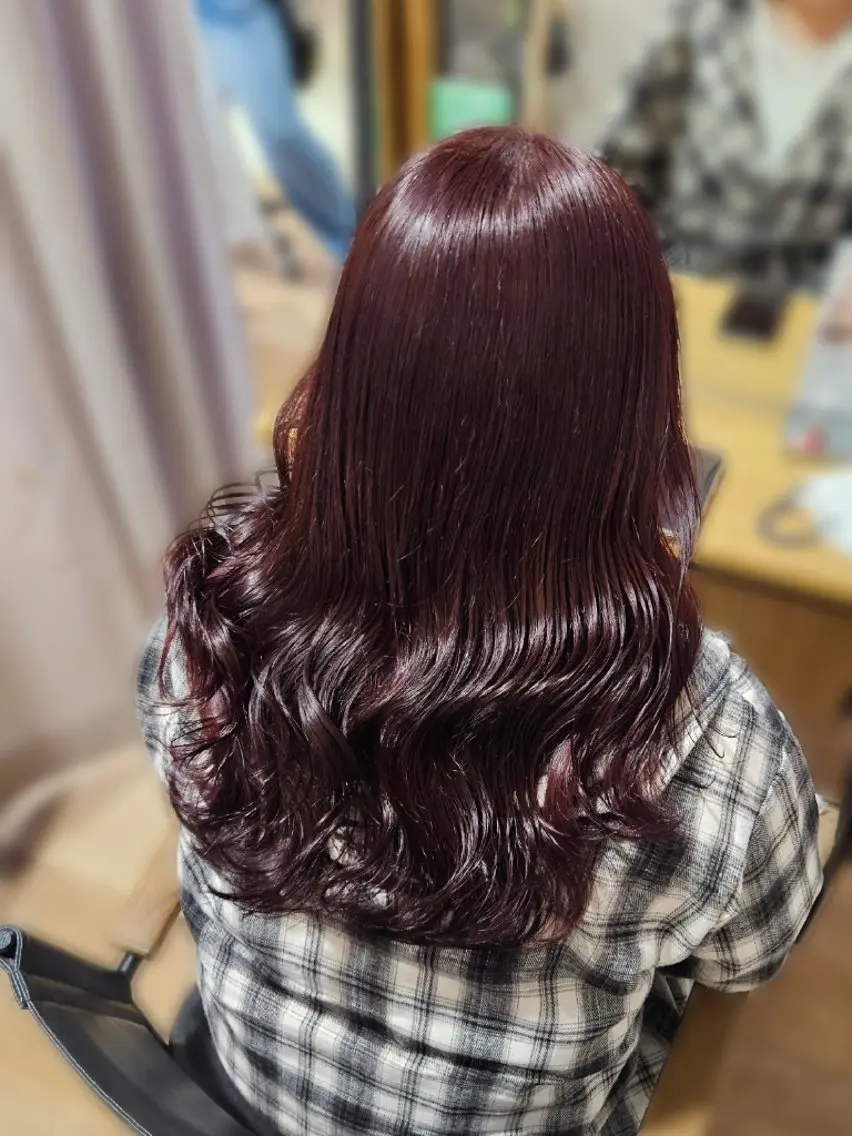 ロング カット ヘアカラー トリートメント Miuri/ミユリ 柔らかい雰囲気ヘアのヘアスタイル