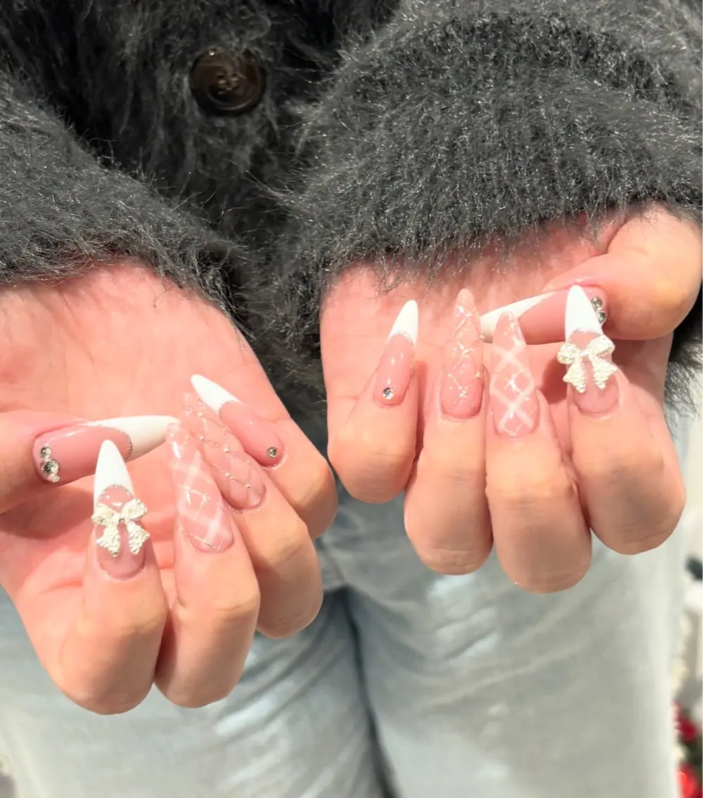 ネイル IROHA NAIL 真結子のネイルデザイン