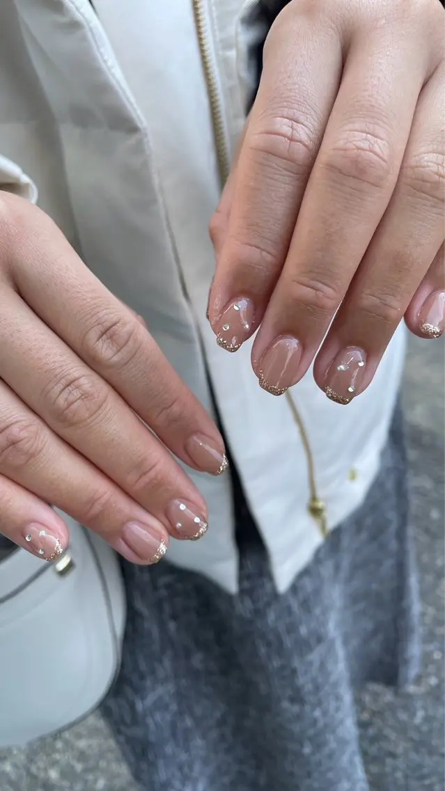 ネイル LAVISH 大和店 emi・:*+のネイルデザイン