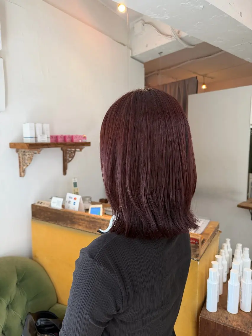 ミディアム カラー 岡野 真結のヘアスタイル