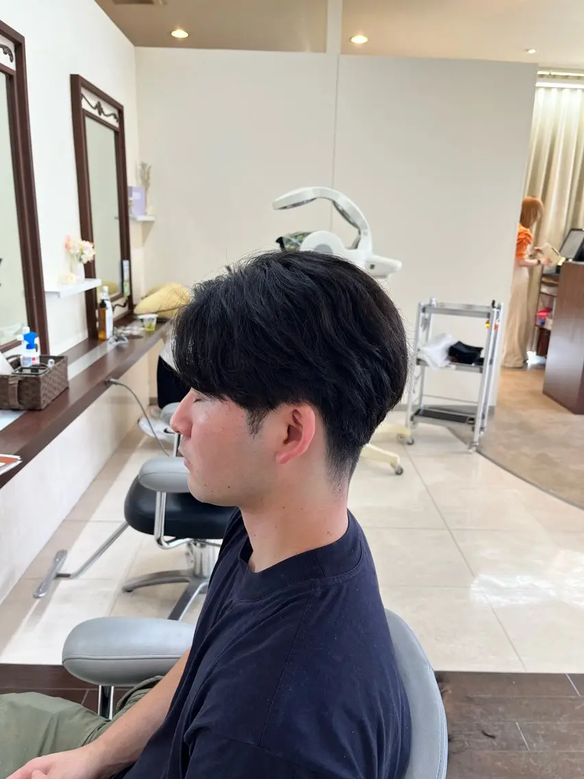 ショート メンズ センターパート 刈り上げ 🧊メンズ特化🧊 高木航希のヘアスタイル