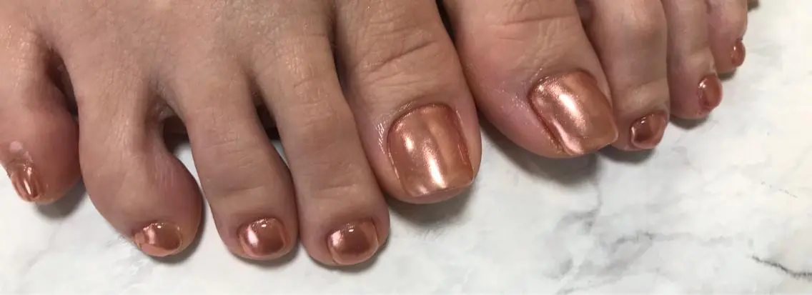 ネイル ミラーネイル フットネイル Mana‪ ‪·͜· ❤︎‬のネイルデザイン