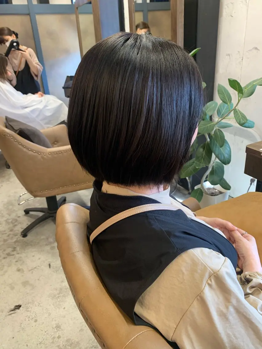 ショート カット 古川 絵美のヘアスタイル