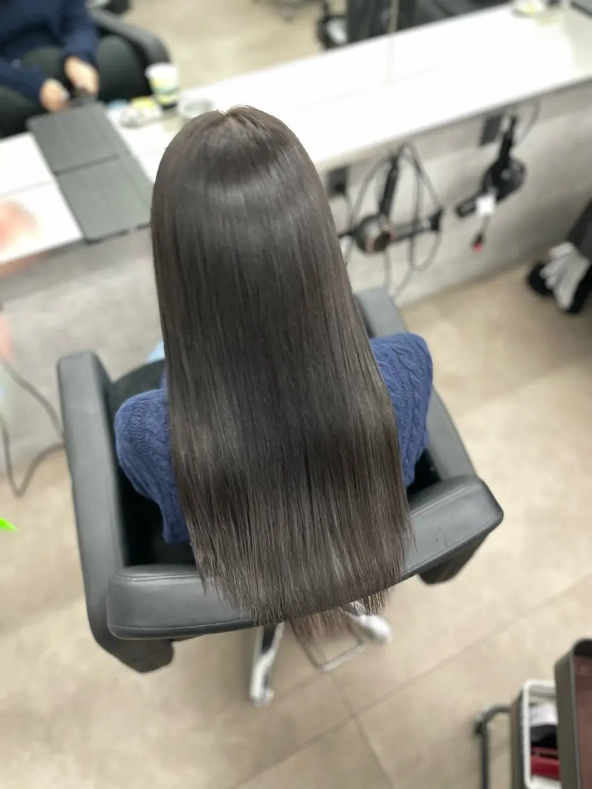 ロング カット 縮毛矯正 トリートメント CYNTHIADUE 店長｜ IRISUのヘアスタイル