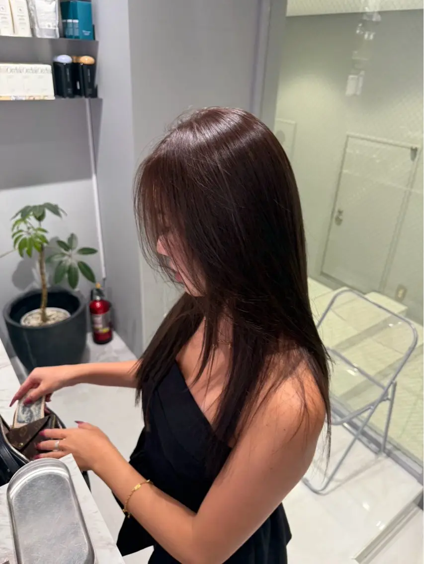 カラー ᴋᴀɴᴀ /新宿/ブ リーチカラー🎀🫧のヘアスタイル