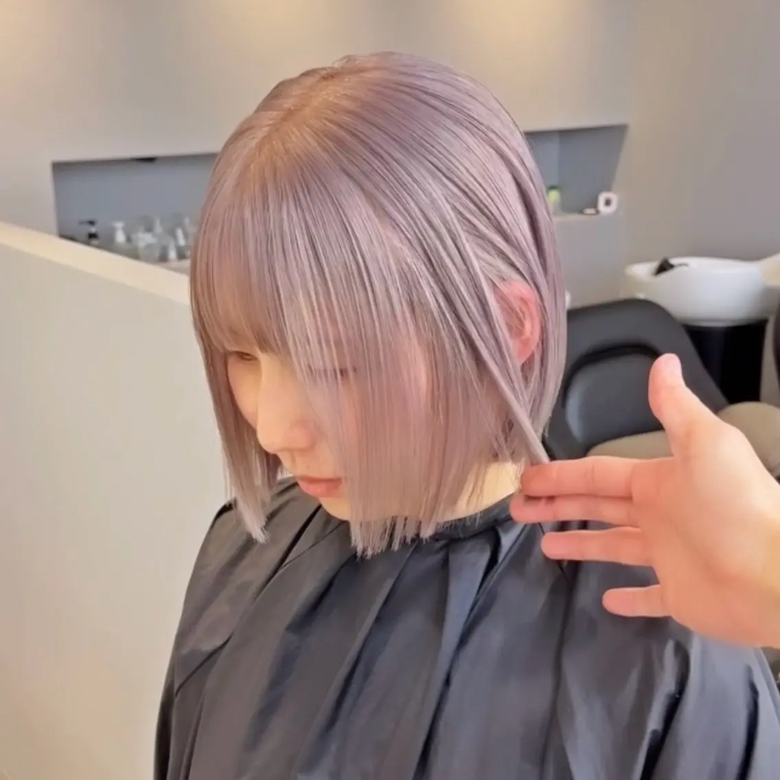 ショート カラー ベージュカラー ピンクカラー ピンクベージュ カット ヘアカラー ムラ修正💎 艶髪ハイトーン💎のヘアスタイル