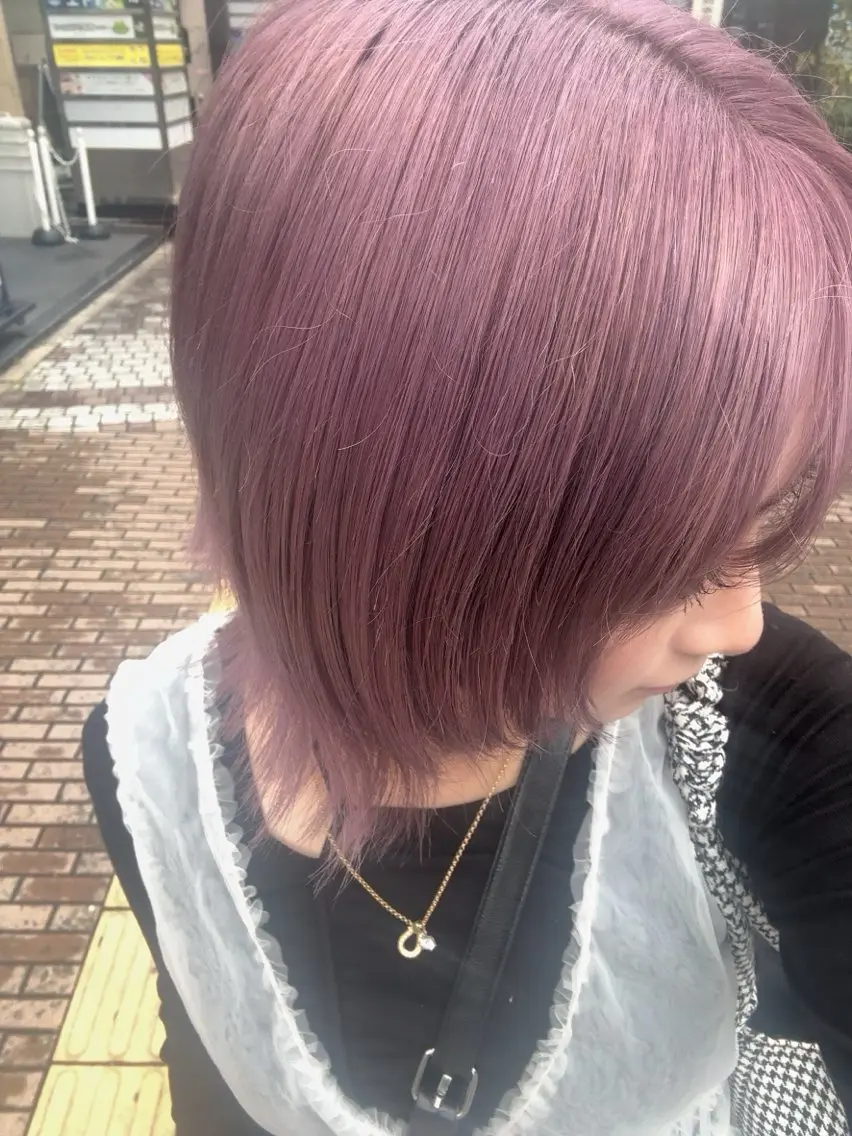ショート 若生 神のヘアスタイル