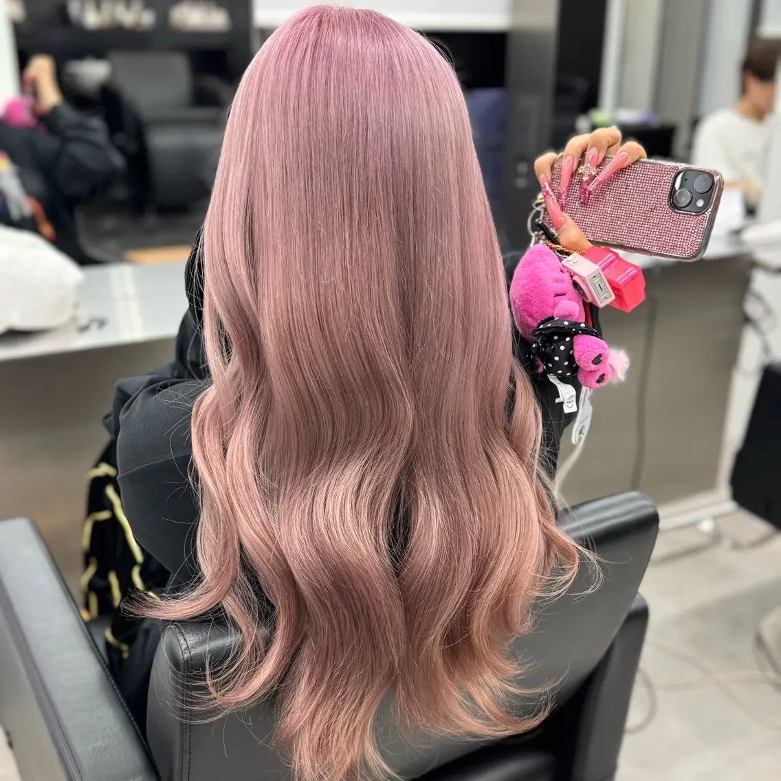 ロング カラー ブリーチ ピンクカラー カット ヘアカラー ハイトーン/エクステ /KENTAのヘアスタイル
