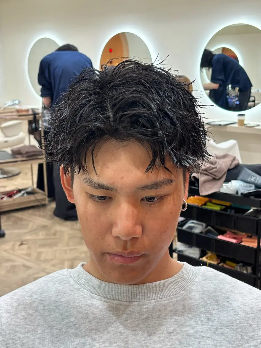 ショート パーマ メンズ カット パーマ トリートメント パーマ職人DAIKI ツイスパ/波巻きのヘアスタイル