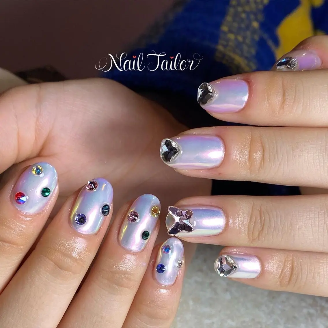 ネイル アートネイル 成人式 キラキラネイル ミラーネイル ストーンネイル ハンドネイル NailTailor ネイルテイラーのネイルデザイン