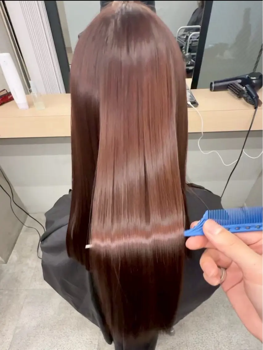 ロング カラー ブラウンカラー ヘアカラー 透明感カラー 大工廻あすやのヘアスタイル