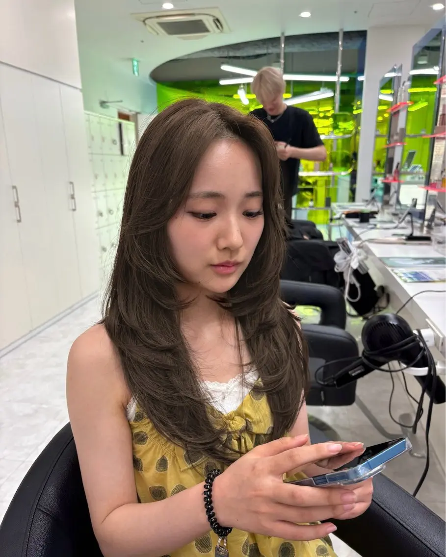 【ブリーチなしダブルカラー】ミントベージュ＋韓国レイヤーカット♡の写真