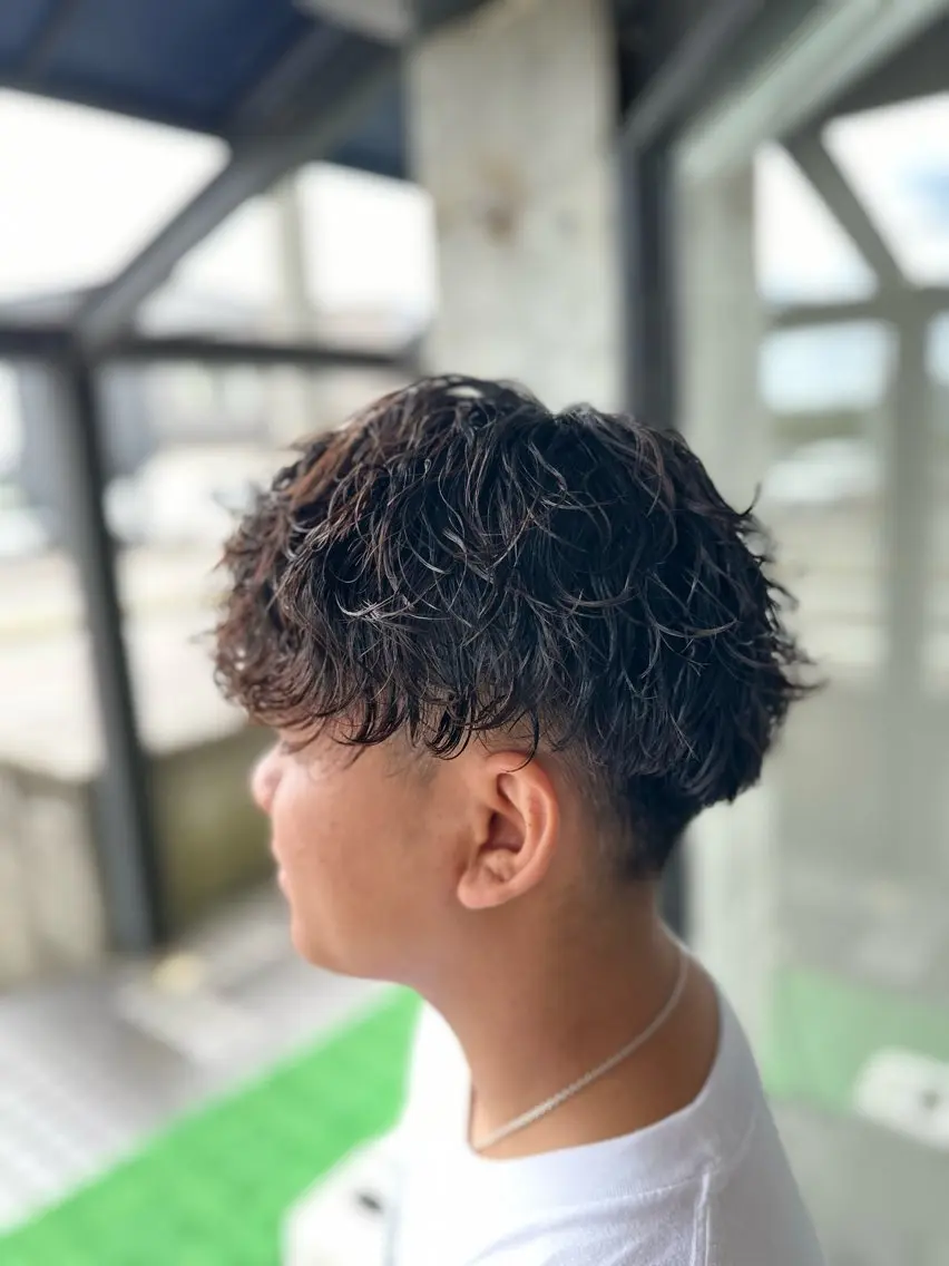 パーマ メンズ arika オケシ　リョウダイのヘアスタイル
