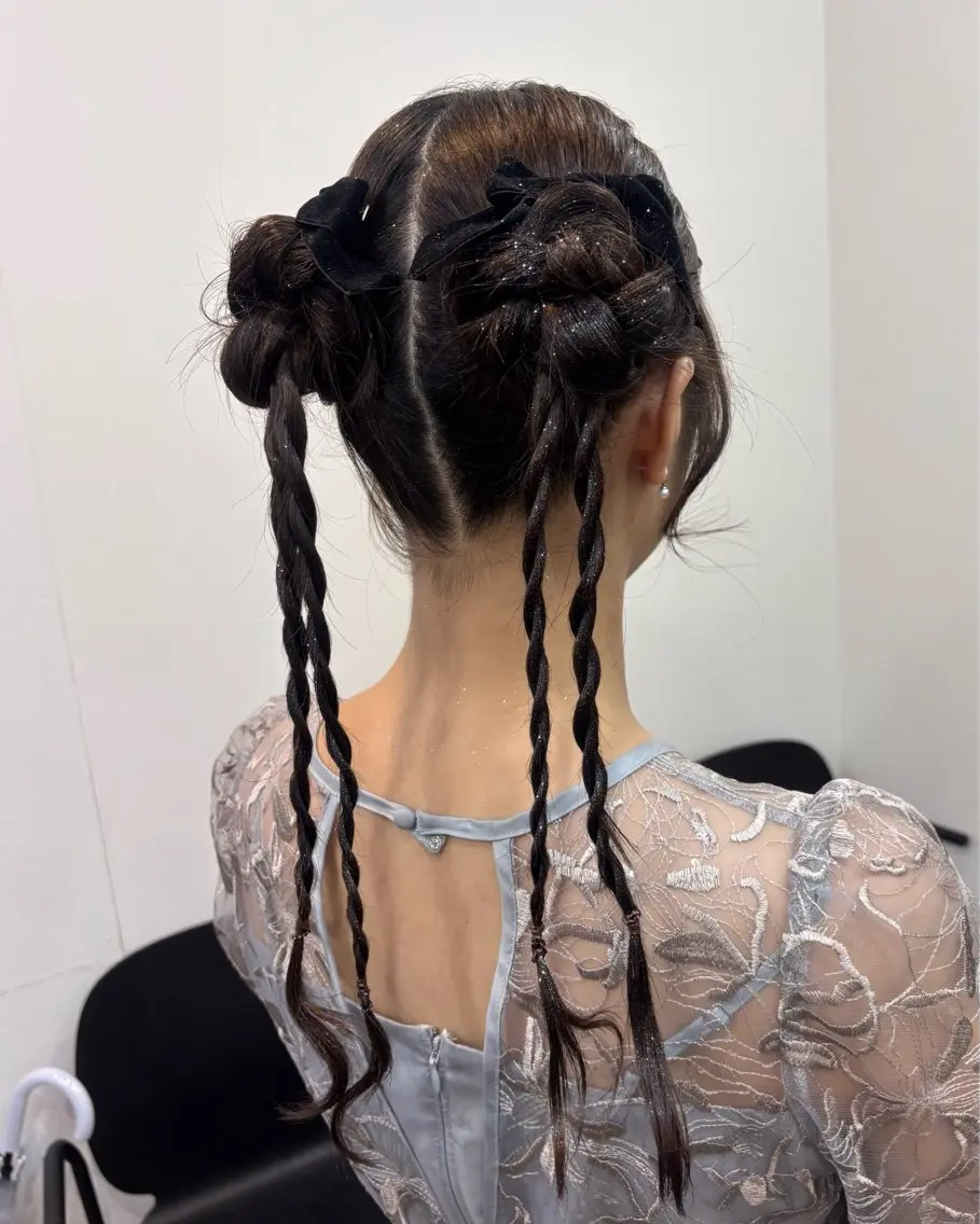 ロング ヘアアレンジ お団子ヘア ヘアセット Trip大名 AZUのヘアスタイル