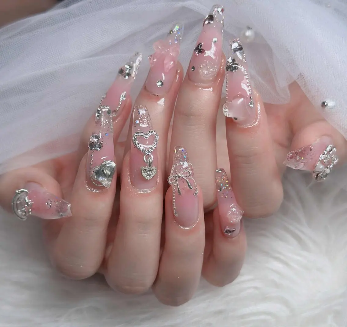 ネイル フレンチネイル ジェルネイル ガラスフレンチ ハロウィン ハート ハンドネイル H.baby Nail Salonのネイルデザイン
