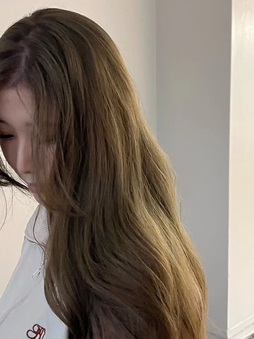 ロング 京都烏丸- イノウエ ツムギのヘアスタイル
