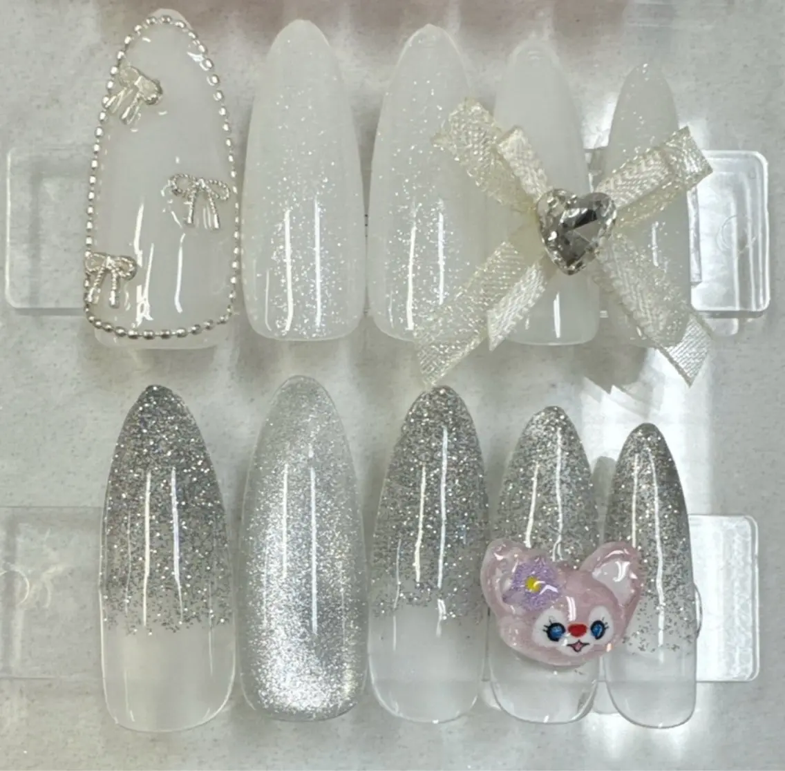 ネイル フットネイル フレンチネイル ガラスフレンチ 韓国ネイル マグネットネイル ハンドネイル Queeens nailのネイルデザイン