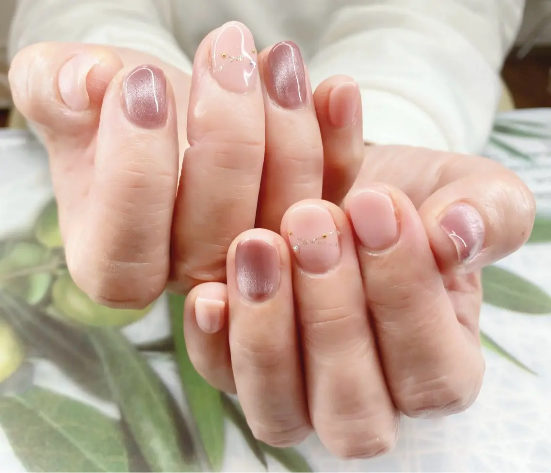 ネイル マグネットネイル ハンドネイル ネイルサロン nail_upのネイルデザイン