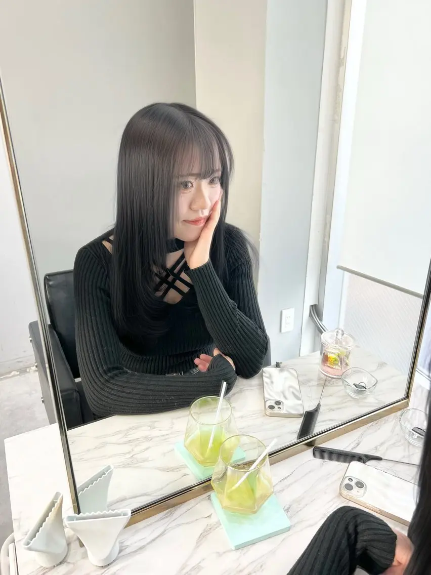 ミディアム カラー カット ヘアカラー トリートメント ヘアセット 🫧艶ダブルカラー ブリーチ🫧トモヤのヘアスタイル