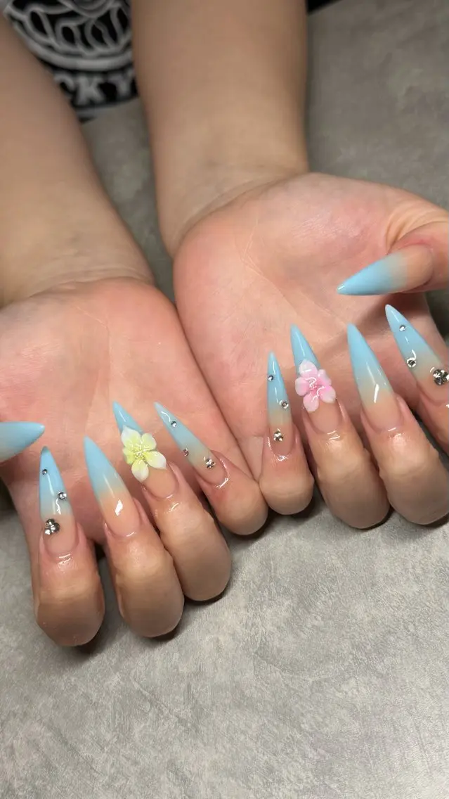 ネイル 𝐧𝐚𝐢𝐥 𝐌𝐢𝐖𝐢𝐢のネイルデザイン