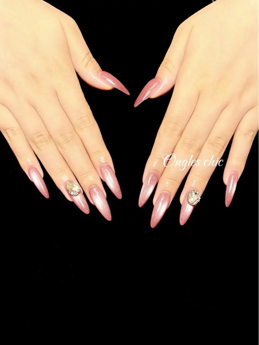 ネイル ハンドネイル ハンドケア ongles chicのネイルデザイン