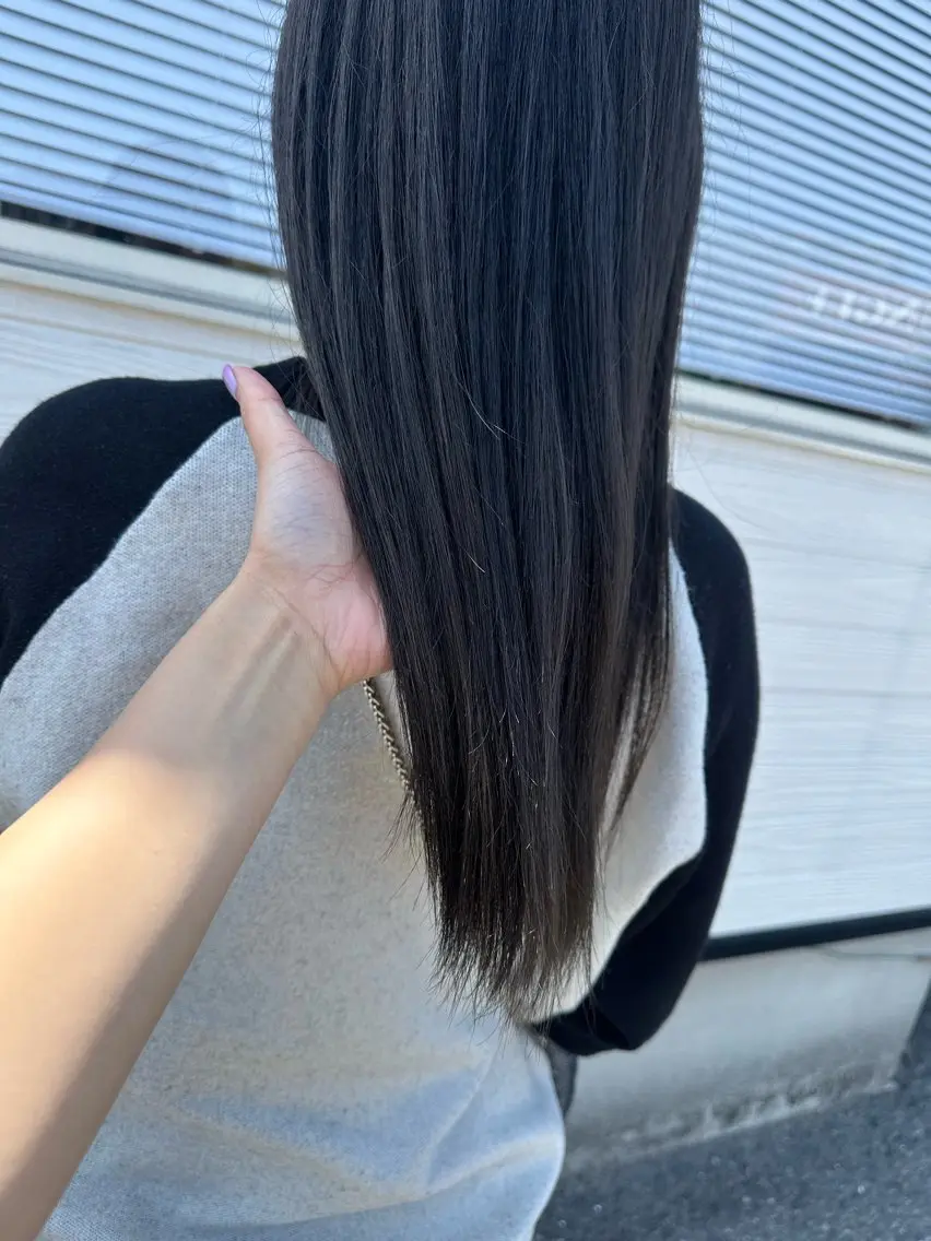 ミディアム ヘアカラー 半田 知穂のヘアスタイル