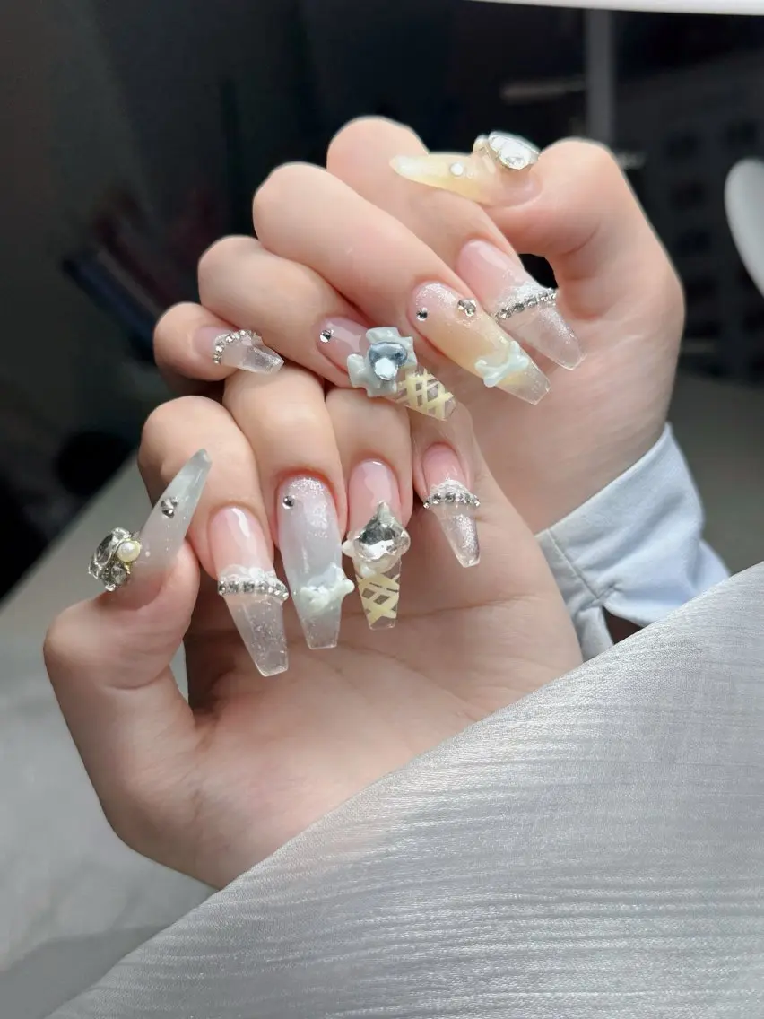 ネイル チークネイル フレンチネイル グラデーション 韓国ネイル マグネットネイル ハンドネイル Hana Nailのネイルデザイン