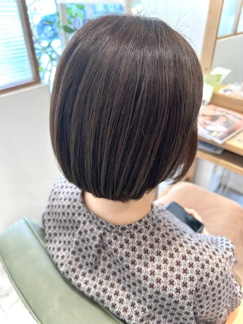 ショート desirbeaux 佐藤愛のヘアスタイル