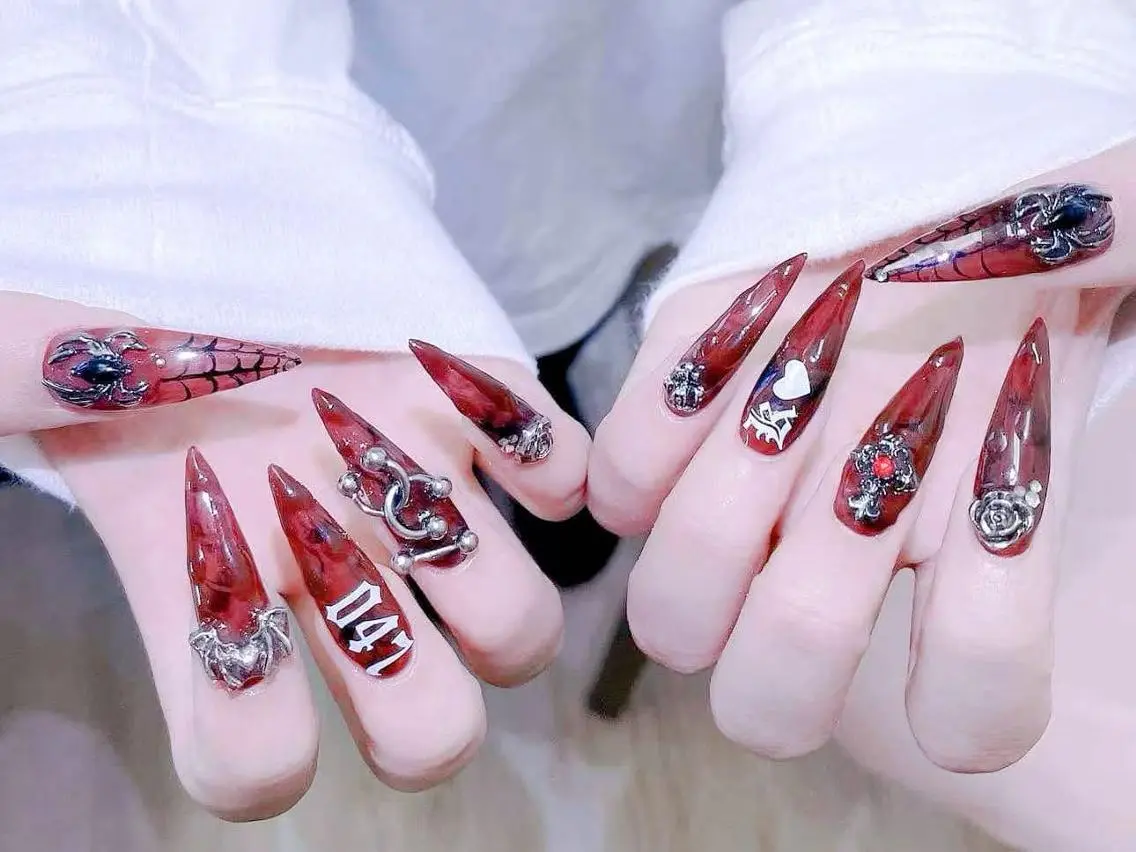 ネイル 長さ出し キラキラネイル 韓国ネイル ロングネイル マグネットネイル ハンドネイル ハンドケア KTNail 🎀 長さ出し専門店のネイルデザイン