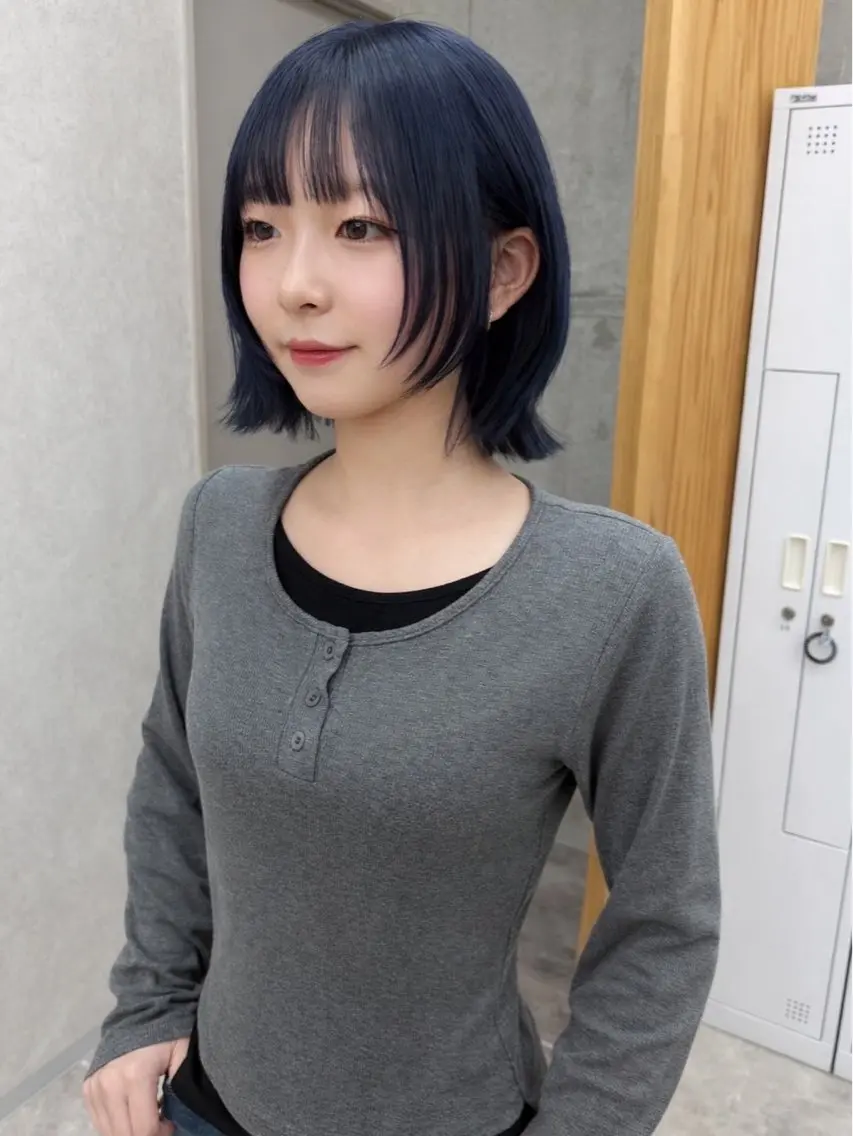 ミディアム カラー ボブレイヤー ブリーチ ブルーカラー ダブルカラー ネイビーカラー ブリーチ/ベージュ 💕/momoaのヘアスタイル