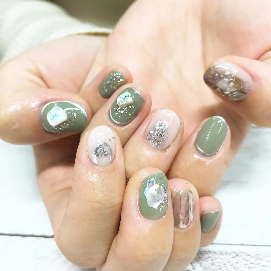 ネイル リラネイル Aikenのネイルデザイン