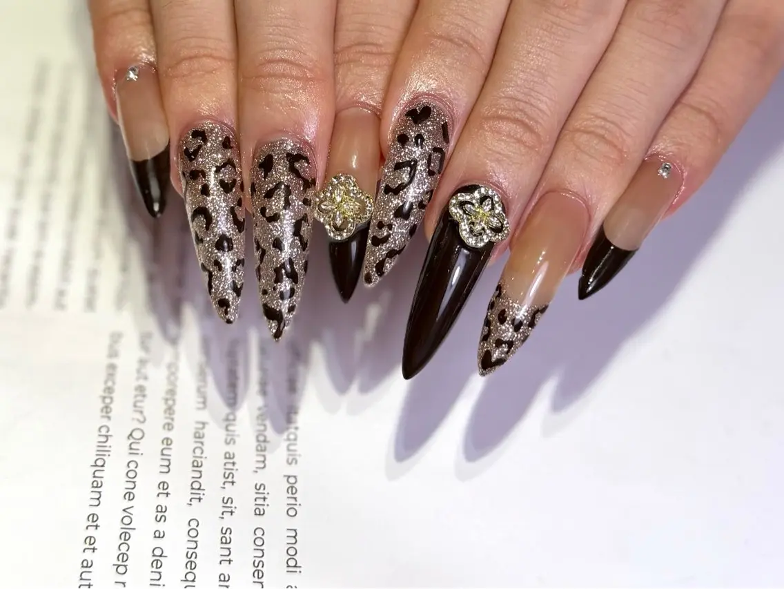 ネイル アニマル柄 Mnailsalon フィルイン対応サロンのネイルデザイン